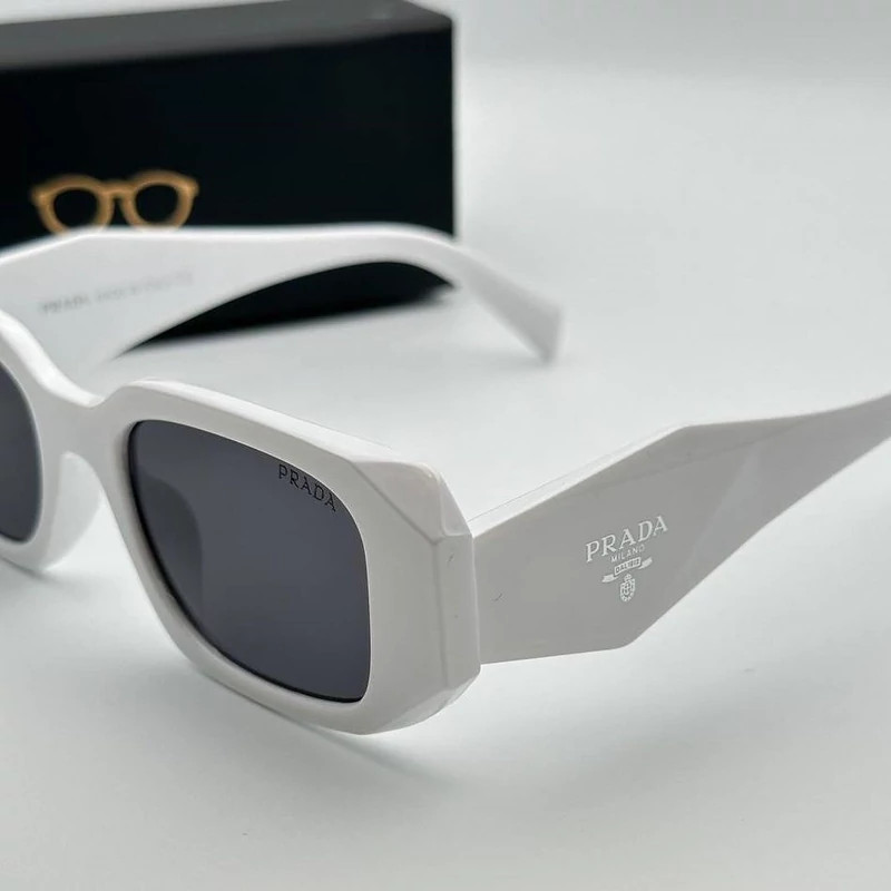 قیمت خرید عینک آفتابی زنانه مارک پرادا